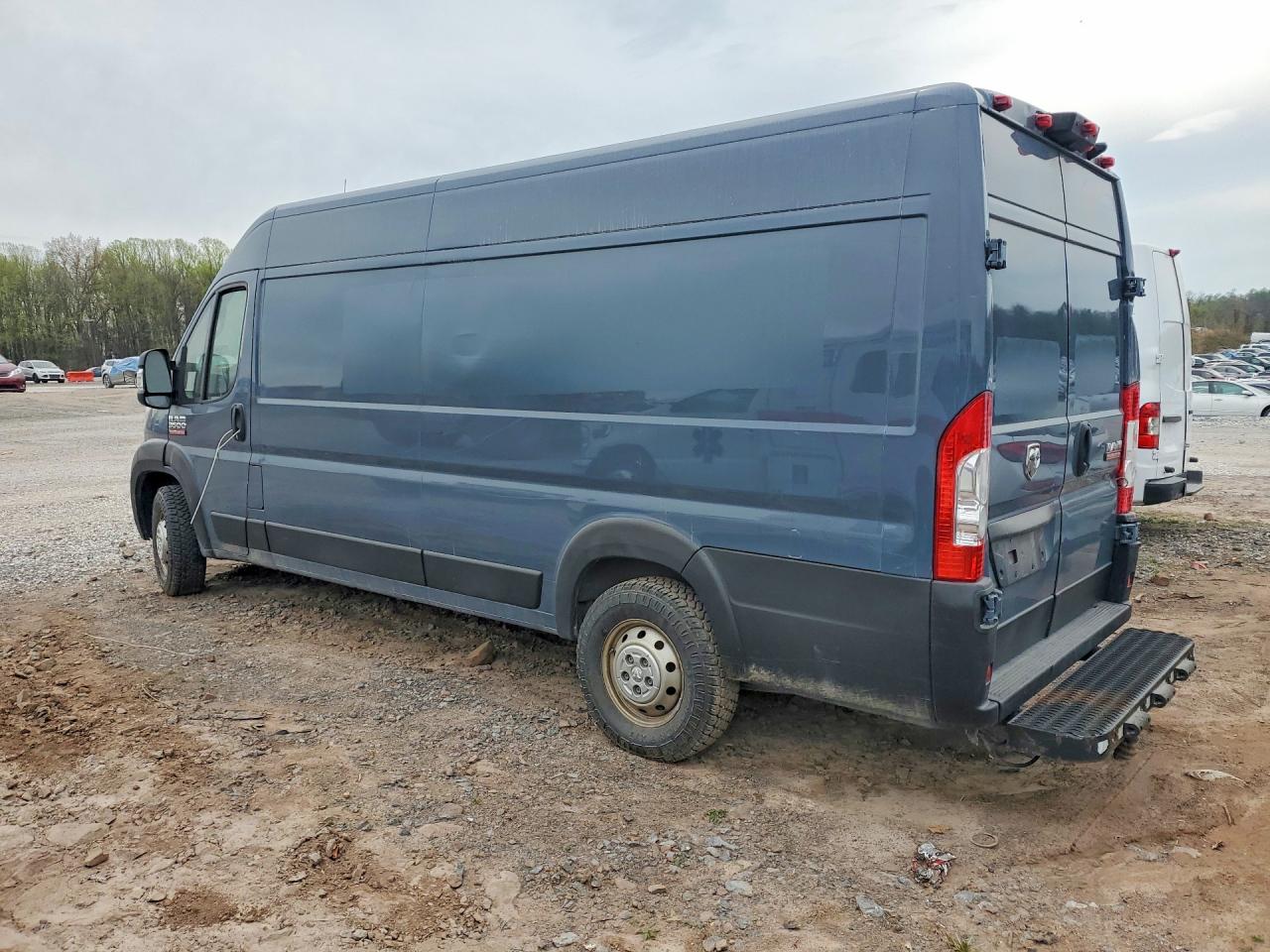 2021 RAM Promaster 3500 — VIN 3C6MRVJG8ME536845 — photo 2